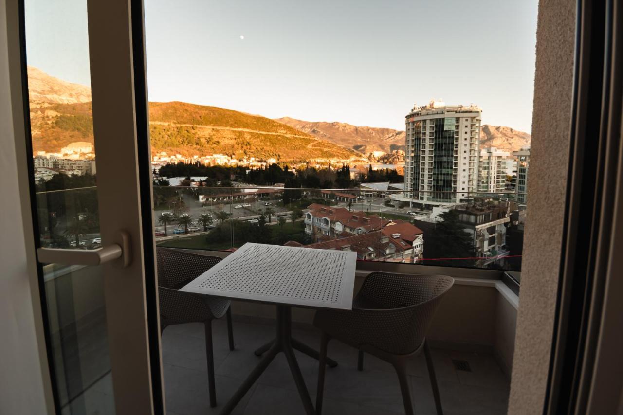 Montesun Boka Apartments Budva Bagian luar foto