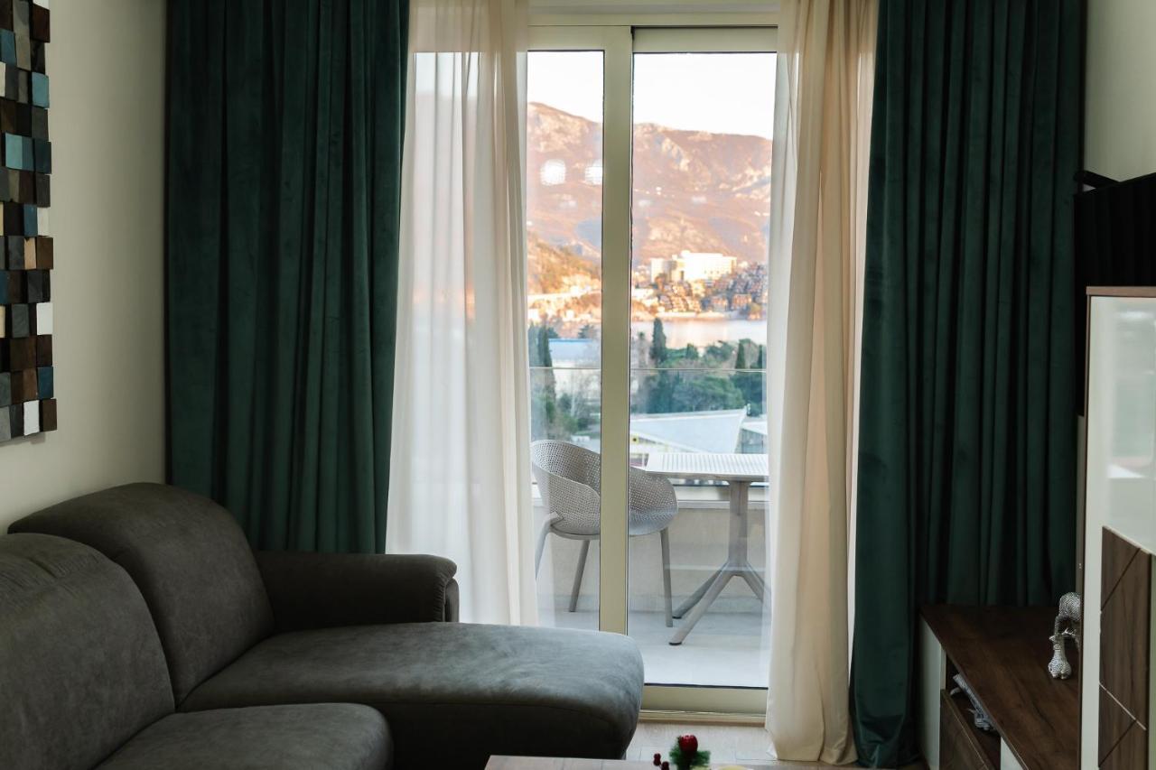 Montesun Boka Apartments Budva Bagian luar foto