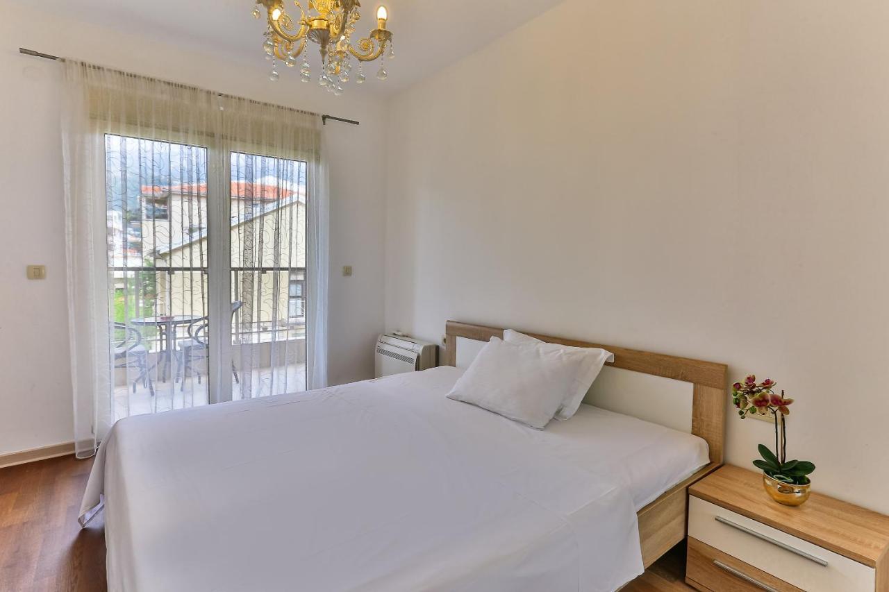 Montesun Boka Apartments Budva Bagian luar foto